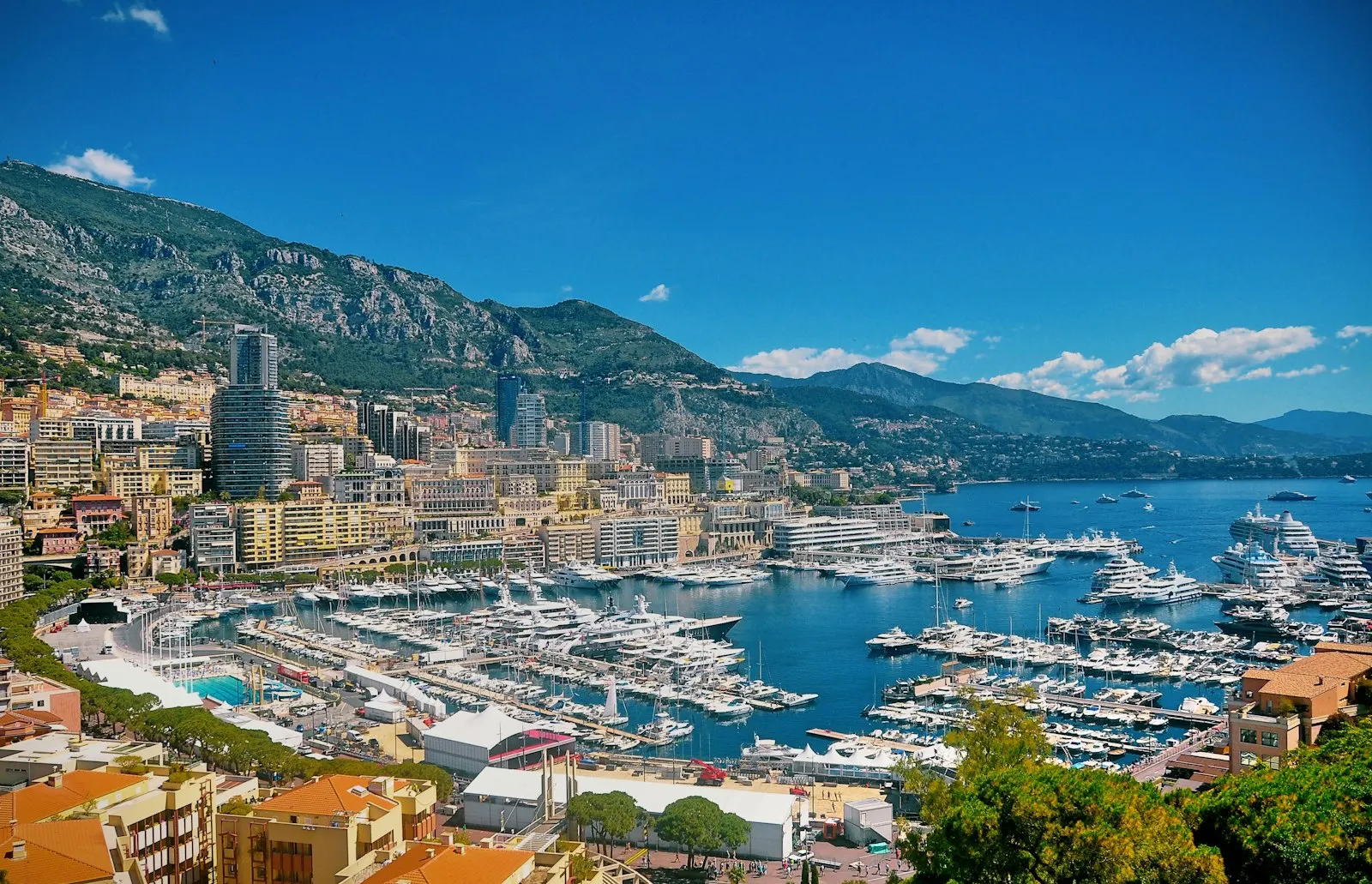 Monako, Riviera Italiane, Riviera Franceze (Nicë)