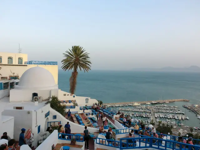 Tunizi